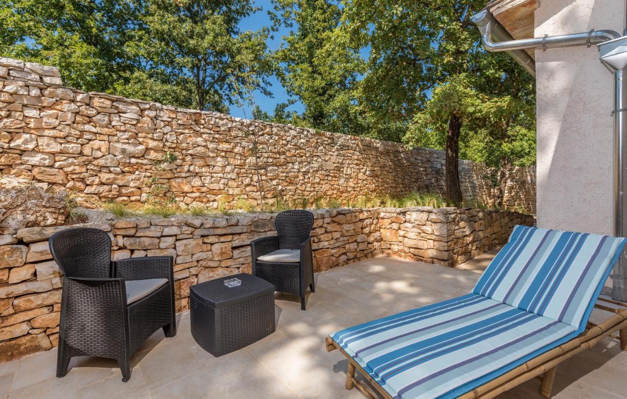 Family Villa Lipica With Private Pool And Jacuzzi Pazin Zewnętrze zdjęcie