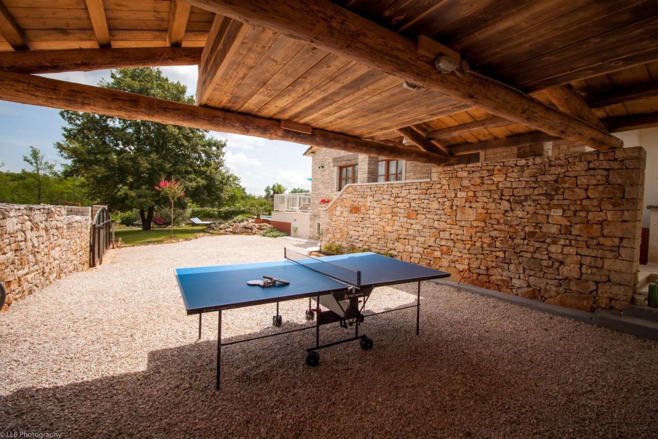 Family Villa Lipica With Private Pool And Jacuzzi Pazin Zewnętrze zdjęcie